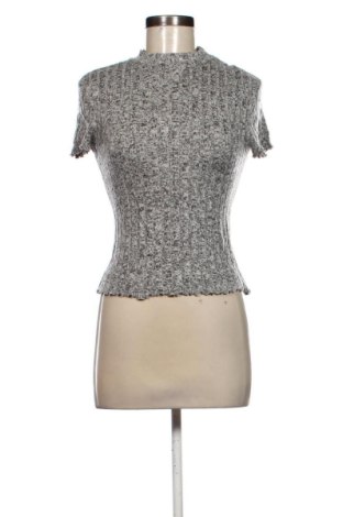 Bluză de femei Primark, Mărime XS, Culoare Gri, Preț 28,00 Lei, #137974224