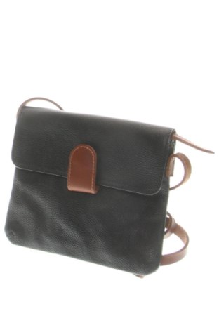 Дамска чанта Tu, Цвят Черен, Цена 55,93 €, #137947479