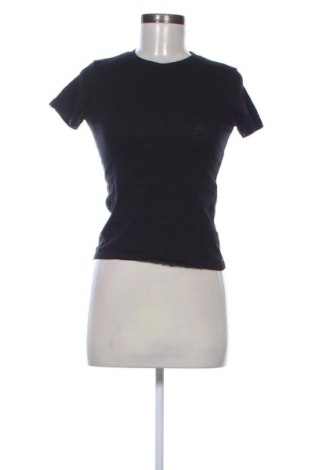 Γυναικείο t-shirt Pull&Bear, Μέγεθος XS, Χρώμα Μαύρο, Τιμή 9,14 €, #137977166