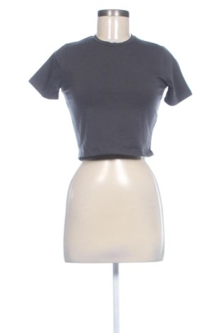 Γυναικείο t-shirt FullaModa, Μέγεθος M, Χρώμα Γκρί, Τιμή 10,00 €, #137981296