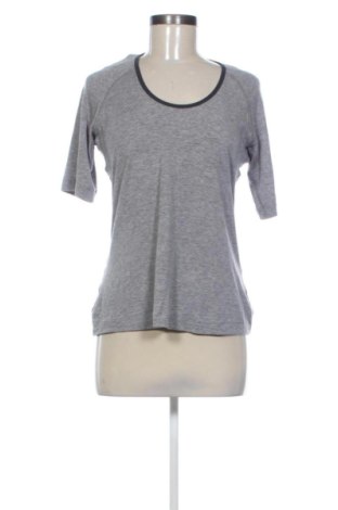 Női póló Nike, Méret L, Szín Szürke, Ár 7 801 Ft, #137995642