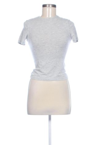 Tricou de femei Weekday, Mărime S, Culoare Gri, Preț 47,24 Lei, #137940061