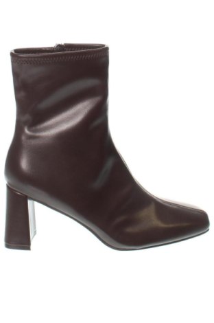 Dámské poltopánky Steve Madden, Veľkosť 38, Farba Hnedá, Cena  65,00 €, #137965224