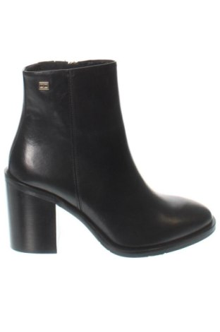 Damskie botki Tommy Hilfiger, Rozmiar 37, Kolor Czarny, Cena 558,82 zł, #137968768