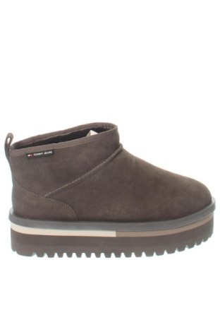 Дамски боти Tommy Jeans, Размер 40, Цвят Сив, Цена 160,78 €, #137929305