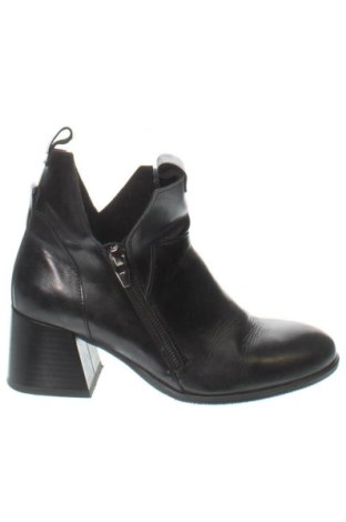 Damskie botki Unbranded, Rozmiar 39, Kolor Czarny, Cena 163,16 zł, #137971668