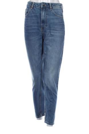 Damskie jeansy Bershka, Rozmiar S, Kolor Niebieski, Cena 55,04 zł, #137933247