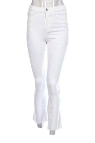 Blugi de femei Mango, Mărime S, Culoare Alb, Preț 85,00 Lei, #137939741