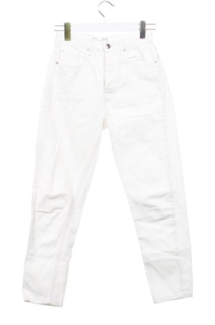 Női farmernadrág Stradivarius, Méret XS, Szín Fehér, Ár 4 459 Ft, #137941737