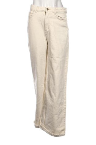 Дамски дънки Pull&Bear, Размер S, Цвят Екрю, Цена 14,00 €, #137945719