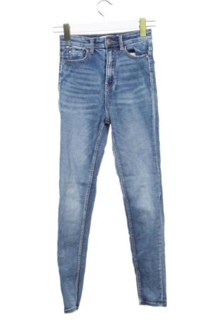 Blugi de femei Stradivarius, Mărime XS, Culoare Albastru, Preț 73,49 Lei, #137946265