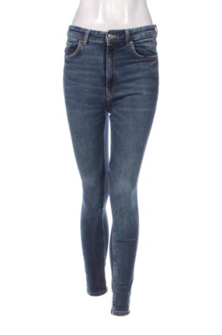 Damskie jeansy Zara, Rozmiar S, Kolor Niebieski, Cena 71,97 zł, #137947949