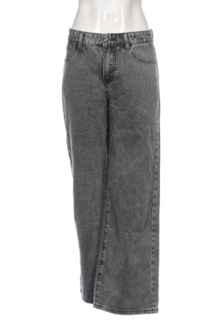 Blugi de femei SHEIN, Mărime L, Culoare Gri, Preț 47,24 Lei, #137950008