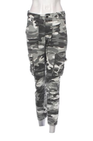 Dámské džíny  Bershka, Velikost M, Barva Vícebarevné, Cena  364,00 Kč, #137952954