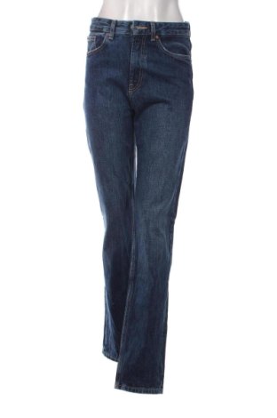 Damskie jeansy Zara, Rozmiar S, Kolor Niebieski, Cena 67,74 zł, #137954352