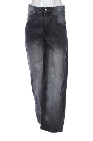 Blugi de femei Bershka, Mărime M, Culoare Gri, Preț 78,74 Lei, #137955603