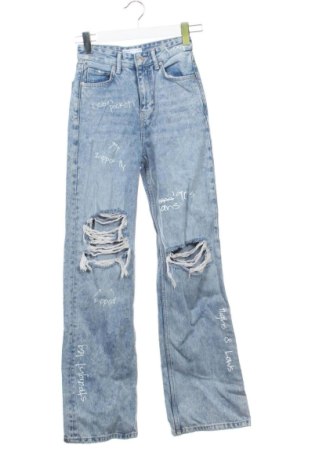 Damskie jeansy Bershka, Rozmiar XS, Kolor Niebieski, Cena 50,80 zł, #137956581