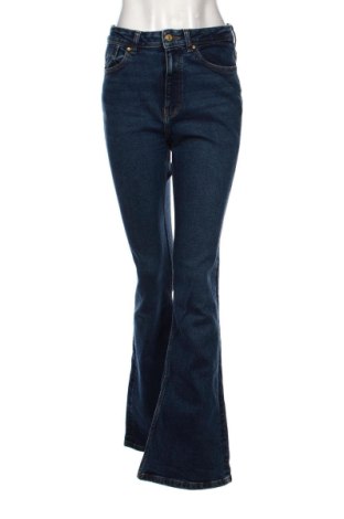 Blugi de femei Zara, Mărime M, Culoare Albastru, Preț 83,99 Lei, #137957353