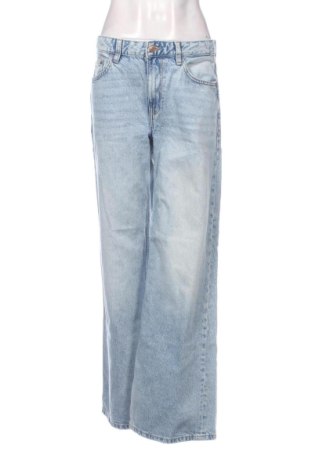 Blugi de femei Bershka, Mărime S, Culoare Albastru, Preț 68,24 Lei, #137957404