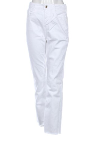 Damskie jeansy Zara, Rozmiar S, Kolor Biały, Cena 67,74 zł, #137957686