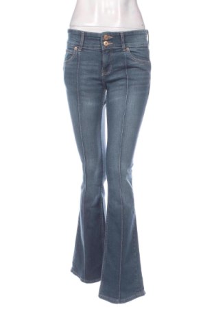 Damskie jeansy Bershka, Rozmiar M, Kolor Niebieski, Cena 63,50 zł, #137957984
