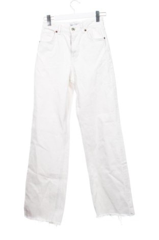 Дамски дънки Zara, Размер S, Цвят Бял, Цена 16,00 €, #137963537