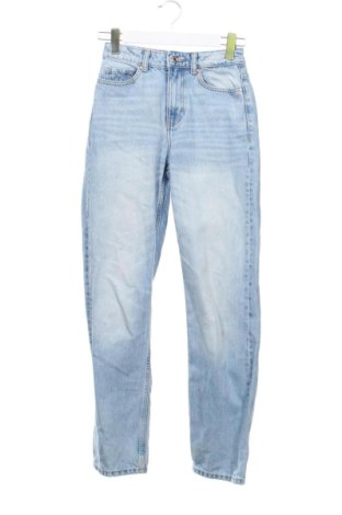 Дамски дънки Bershka, Размер XXS, Цвят Син, Цена 13,00 €, #137966792