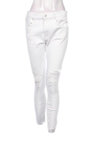 Blugi de femei Bershka, Mărime XL, Culoare Alb, Preț 81,00 Lei, #137974652