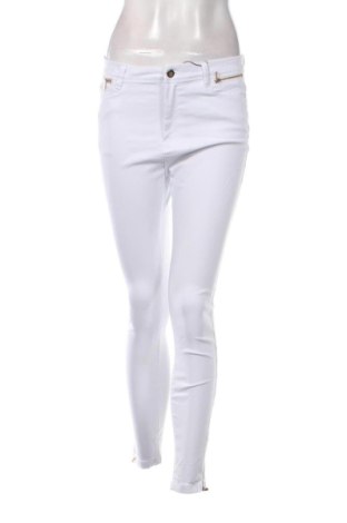 Blugi de femei Mohito, Mărime M, Culoare Alb, Preț 120,00 Lei, #137981222