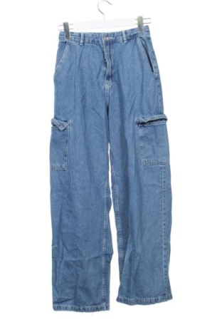 Női farmernadrág Bershka, Méret XS, Szín Kék, Ár 4 255 Ft, #137982127