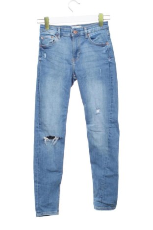 Damskie jeansy Bershka, Rozmiar XXS, Kolor Niebieski, Cena 50,80 zł, #137936419