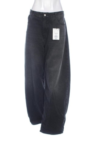 Damskie jeansy Bershka, Rozmiar XL, Kolor Czarny, Cena 88,90 zł, #137966482