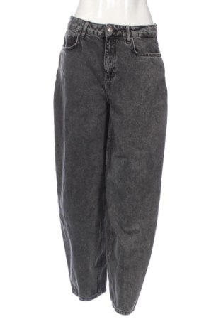 Dámske džínsy  Vero Moda, Veľkosť M, Farba Sivá, Cena  13,77 €, #137983388