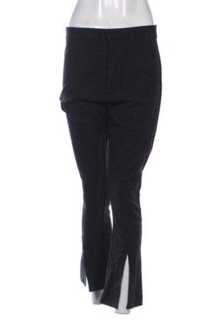 Női kordbársony nadrág Bershka, Méret M, Szín Fekete, Ár 3 546 Ft, #137983859