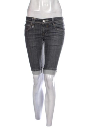 Pantaloni scurți de femei S.Oliver, Mărime M, Culoare Gri, Preț 76,00 Lei, #137941177
