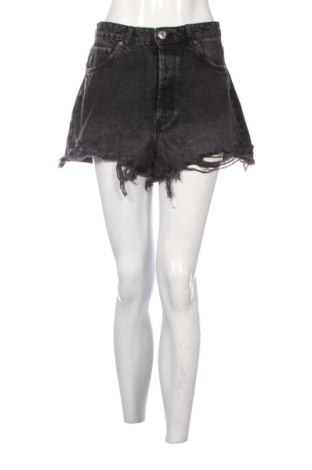 Pantaloni scurți de femei Zara, Mărime XL, Culoare Negru, Preț 73,49 Lei, #137948973