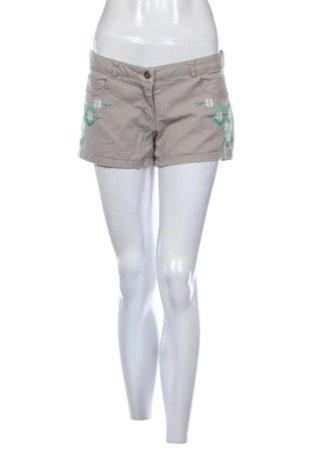 Pantaloni scurți de femei H&M, Mărime M, Culoare Bej, Preț 57,74 Lei, #137953071