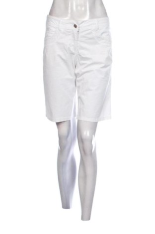 Дамски къс панталон Tom Tailor, Размер L, Цвят Бял, Цена 13,00 €, #137968504