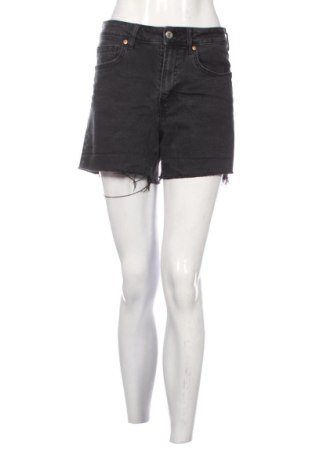 Pantaloni scurți de femei H&M, Mărime M, Culoare Negru, Preț 57,74 Lei, #137969796
