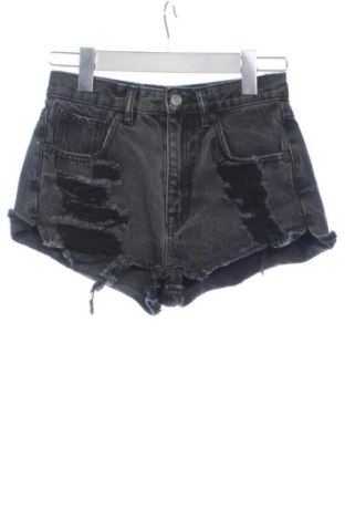 Дамски къс панталон Pull&Bear, Размер XS, Цвят Черен, Цена 10,00 €, #137970276