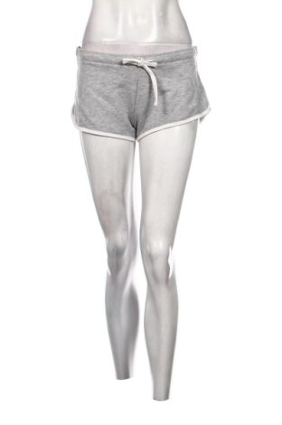 Pantaloni scurți de femei Fb Sister, Mărime M, Culoare Gri, Preț 40,00 Lei, #137984173