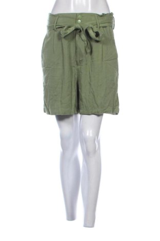 Pantaloni scurți de femei Beloved, Mărime S, Culoare Verde, Preț 54,00 Lei, #137944540