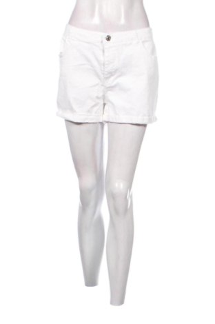 Női rövidnadrág Amisu, Méret XL, Szín Fehér, Ár 3 546 Ft, #137945792