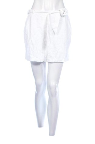 Pantaloni scurți de femei Unbranded, Mărime M, Culoare Alb, Preț 50,00 Lei, #137948555