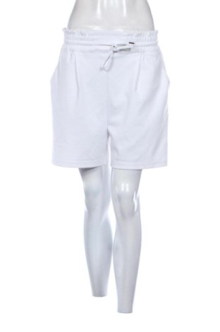 Pantaloni scurți de femei Esmara, Mărime L, Culoare Alb, Preț 47,24 Lei, #137950055