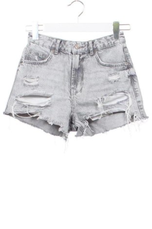 Pantaloni scurți de femei Bershka, Mărime XXS, Culoare Gri, Preț 56,00 Lei, #137960167