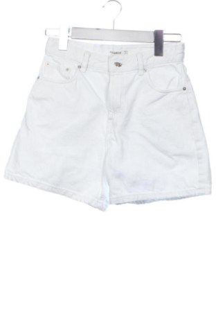 Дамски къс панталон Pull&Bear, Размер XXS, Цвят Бял, Цена 11,00 €, #137963809