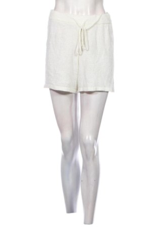 Pantaloni scurți de femei Unbranded, Mărime M, Culoare Ecru, Preț 95,32 Lei, #137977136