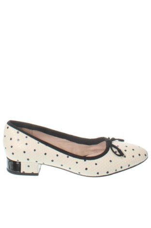 Дамски обувки Clarks, Размер 36, Цвят Многоцветен, Цена 52,00 €, #137965915