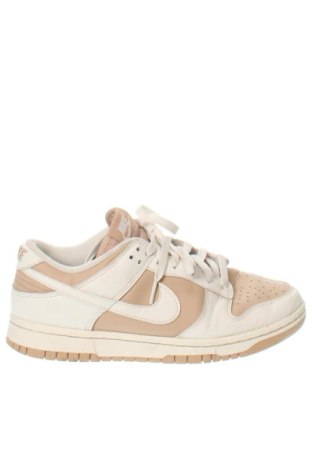 Дамски обувки Nike, Размер 39, Цвят Многоцветен, Цена 87,00 €, #137942744
